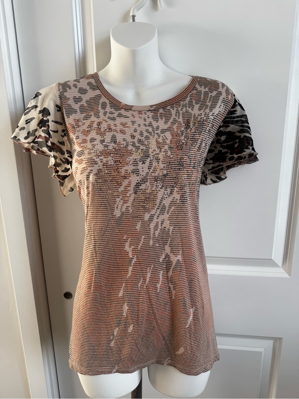 FYLO Leopard Stripe Short Sleeve Top in Taupe, Black and Brown